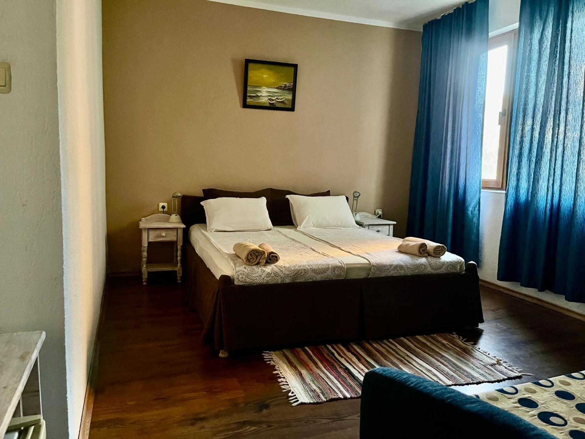 Paunovi Guest House Primorsko Exteriér fotografie